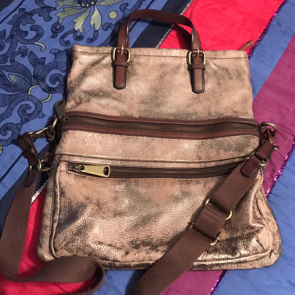Fossil explorer cross-body bag